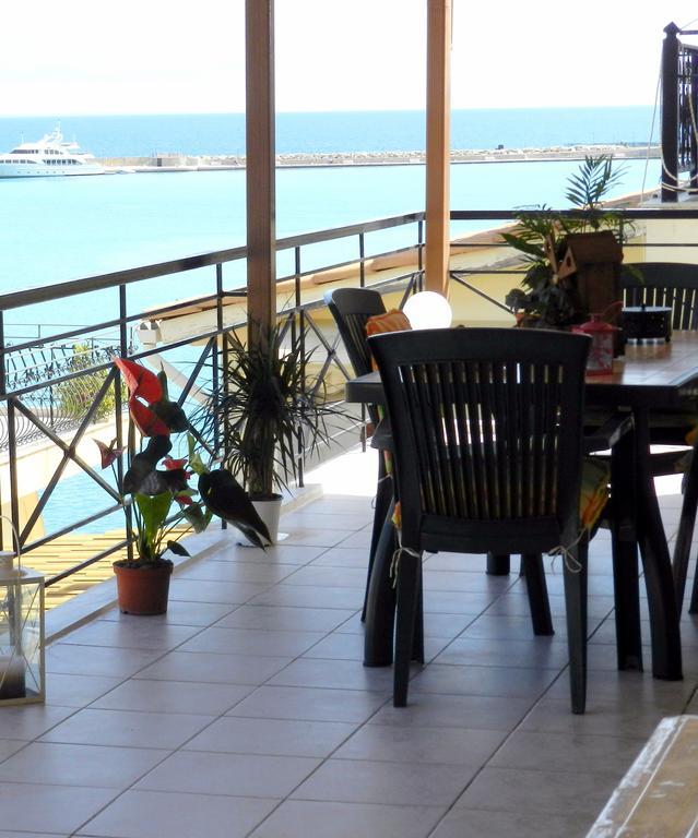 Port View Apartment مدينة زاكينثوس المظهر الخارجي الصورة